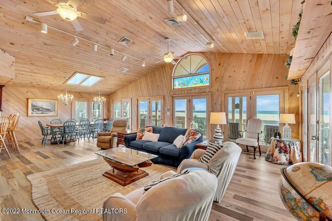 175 Boardwalk, House other with 8 bedrooms, 4 bathrooms and null parking in Point Pleasant Beach NJ | Image 10