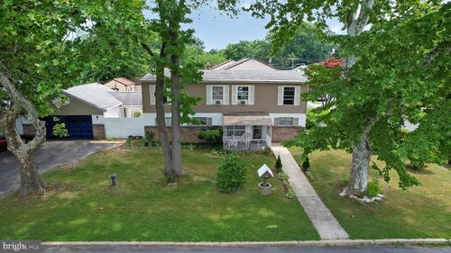 2400 Grand Ave, HOLMES, PA, 19043-1109 | Card Image
