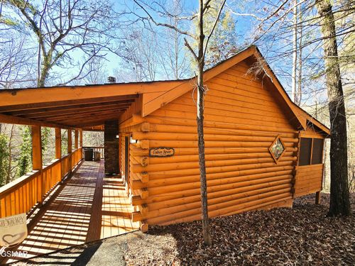 1580 Walt Price Rd, Sevierville, TN, 37876-7441 | Card Image