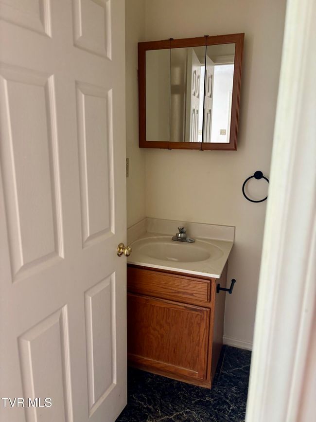 122 Kitty Cole Ln, House other with 2 bedrooms, 1 bathrooms and null parking in Dungannon VA | Image 12