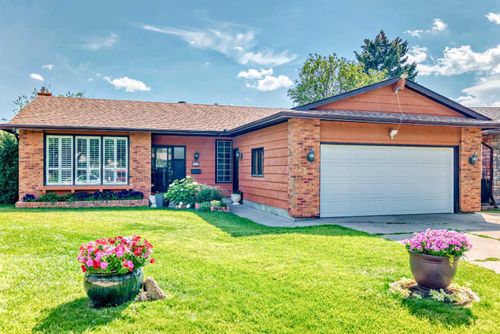 24 Templehill Bay Ne, Calgary, AB, T1Y4C7 | Card Image