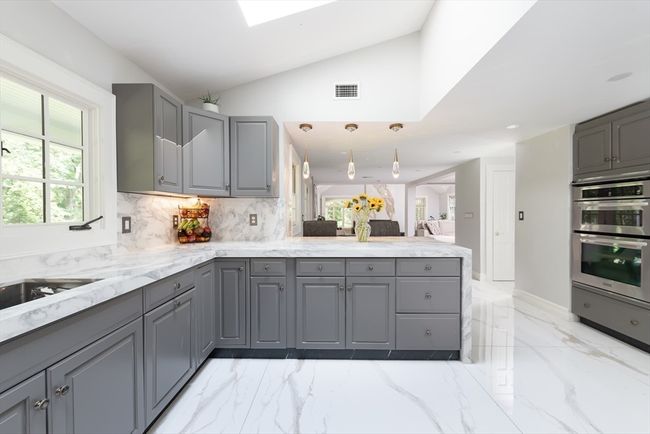 338 Highland St, House other with 4 bedrooms, 4 bathrooms and 6 parking in Weston MA | Image 12