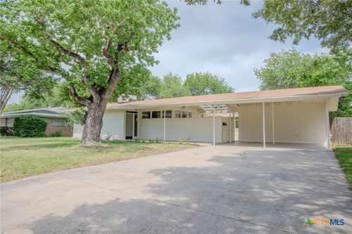 2906 Arroyo Dr, Victoria, TX, 77901-4036 | Card Image