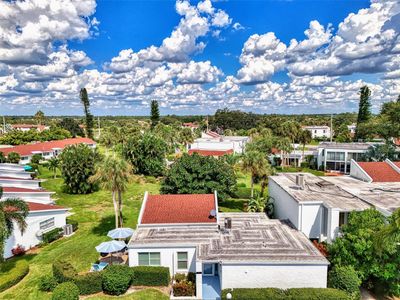 101 - 755 Village Circle, Condo with 2 bedrooms, 2 bathrooms and null parking in Venice FL | Image 1