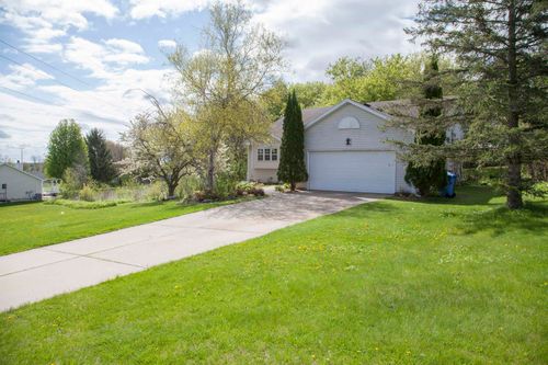 819 Spellman Street, Mount Horeb, WI, 53572 | Card Image