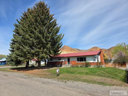 410 E Butte Ave, Challis, ID, 83226-7783 | Card Image