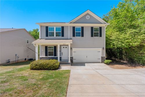 1237 Madden Bridge Rd, Central, SC, 29630-9091 | Card Image