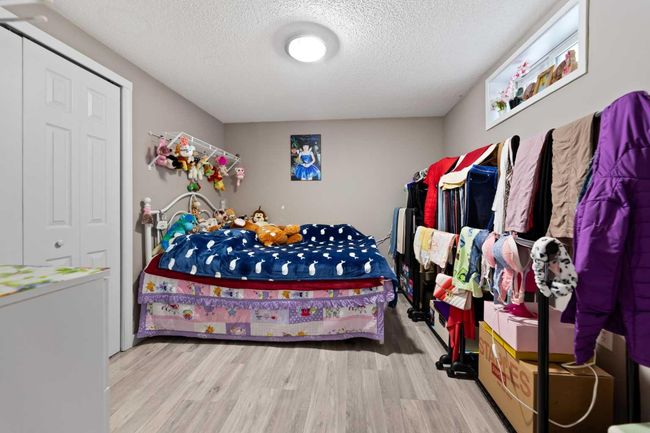 83 Penmeadows Place Se, House other with 4 bedrooms, 2 bathrooms and 2 parking in Calgary AB | Image 23