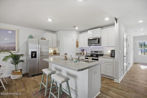 52-1568 Bellamy Place Dr Ne, Leland, NC, 28451-0767 | Card Image