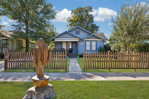 1526 Lawson St, Houston, TX, 77023-3649 | Card Image