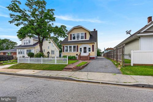 6704 Graceland Ave, BALTIMORE, MD, 21224-3030 | Card Image