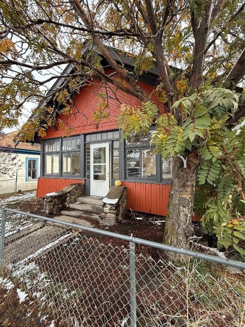 215 2nd St, Deer Lodge, MT, 59722-1005 | Card Image