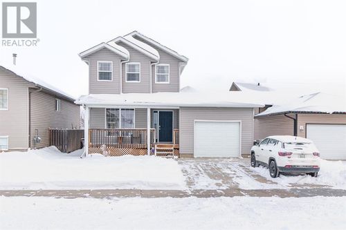 1501 48 Ave, Lloydminster, SK, S9V0V6 | Card Image