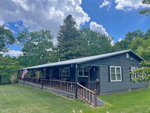 1994 Camp Creek Rd, Lakemont, GA, 30552-2508 | Card Image