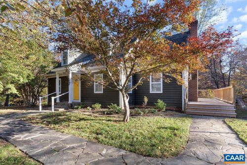 555 Gillums Ridge Rd, CHARLOTTESVILLE, VA, 22903-7650 | Card Image