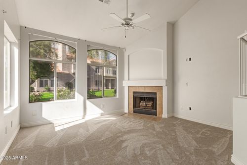 40-500 N Roosevelt Ave, Chandler, AZ, 85226-2641 | Card Image