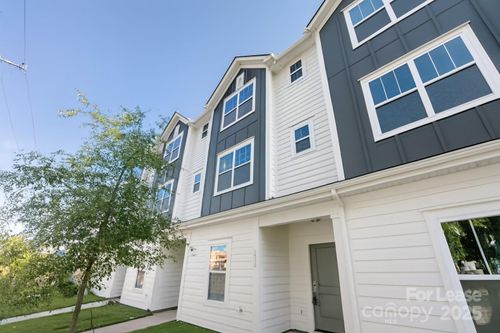 5016 Central Ave, Charlotte, NC, 28205-5810 | Card Image