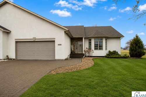2142 Arlington Ln, North Mankato, MN, 56003-4438 | Card Image