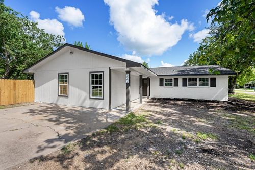 523 Lazy Ln, Brazoria, TX, 77422-9309 | Card Image