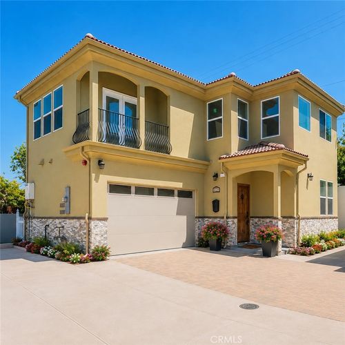 7776 Liberty Dr, Huntington Beach, CA, 92647-6711 | Card Image