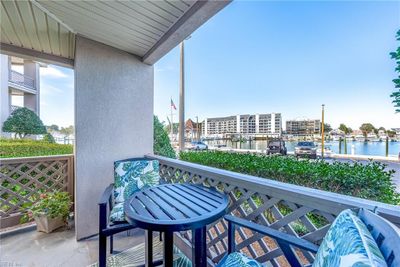 102 - 415 Harbour Point, Home with 2 bedrooms, 2 bathrooms and null parking in Virginia Beach VA | Image 2