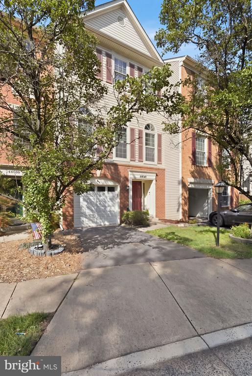 Residential in ASHBURN 2