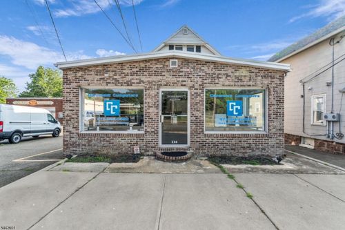 114 E Main St, Little Falls, NJ, 07424-1693 | Card Image