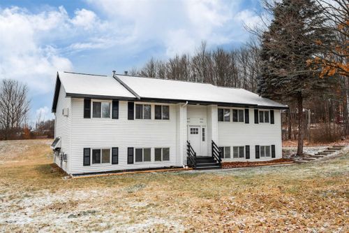 1627 Rasho Rd, Traverse City, MI, 49696-9127 | Card Image