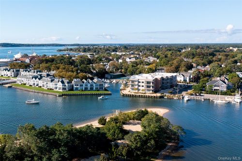 1-123 Sterling Ave, Greenport, NY, 11944-1439 | Card Image