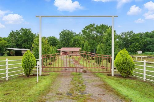 5801 N Henney Rd, Coyle, OK, 73027-9678 | Card Image