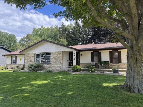 5515 Birch View Road, Caledonia, WI, 53402 | Card Image