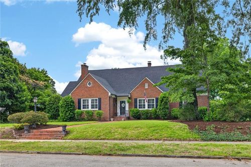 500 W Riverview Dr, Suffolk, VA, 23434-5547 | Card Image