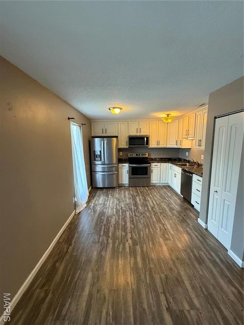 apt-7-509 Monroe St, Pacific, MO, 63069-1010 | Card Image