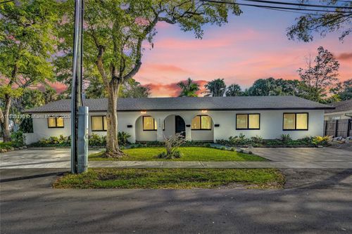 2-2300 Sw 18th Ter, Fort Lauderdale, FL, 33315-1814 | Card Image