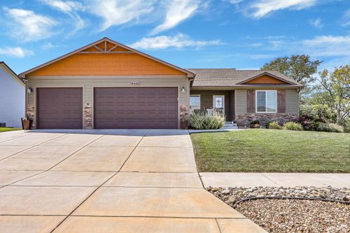 8610 William Dr, Manhattan, KS, 66502-8631 | Card Image