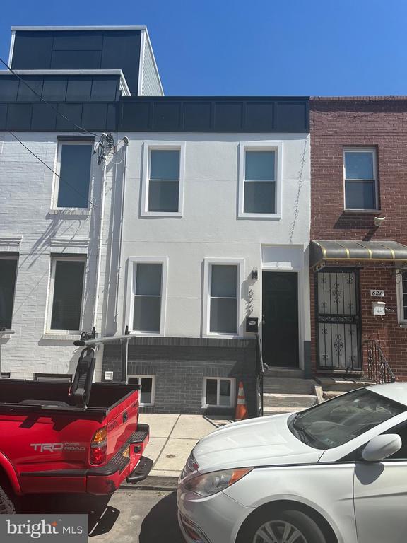 Watkins St, Philadelphia, PA 19148