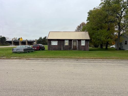 103 5th St, Hawley, MN, 56549-4703 | Card Image