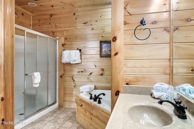 2339 Bogle Spring Loop, House other with 3 bedrooms, 3 bathrooms and null parking in Sevierville TN | Image 37