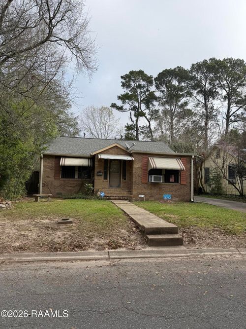 415 W Wilson St, Ville Platte, LA, 70586-3267 | Card Image