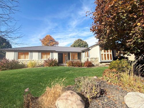 708 Maple Dr, Frankfort, IN, 46041-2648 | Card Image