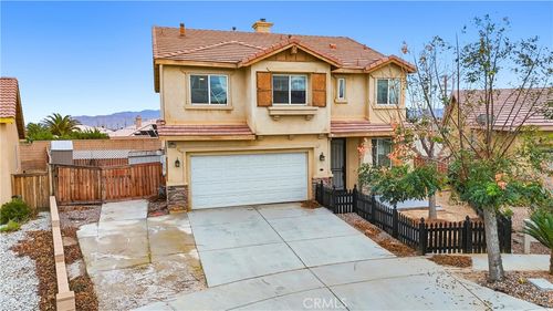 8923 Azalea Springs Rd, Oak Hills, CA, 92344-7023 | Card Image