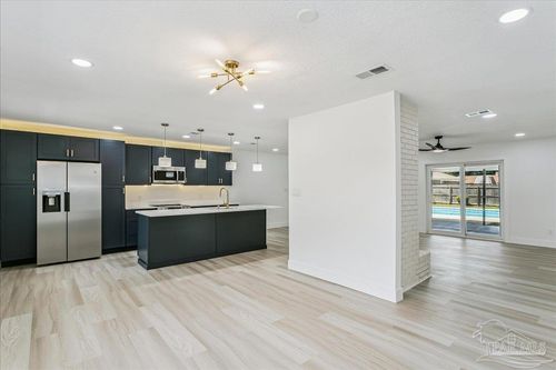 4550 Baywoods Dr, Pensacola, FL, 32504-6803 | Card Image