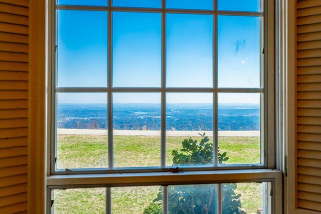 2500 E Brow Rd, House other with 5 bedrooms, 7 bathrooms and 7 parking in Signal Mountain TN | Image 47