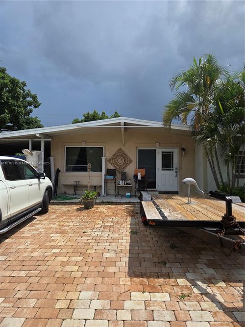 4320 Ne 18th Ave, Pompano Beach, FL, 33064-5917 | Card Image