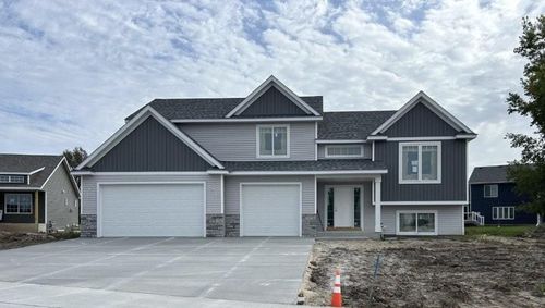 902 23rd St Cir Ne, Kasson, MN, 55944 | Card Image