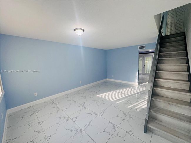 4 - 3977 W 9 Th Ln, Townhouse with 2 bedrooms, 2 bathrooms and null parking in Hialeah FL | Image 14