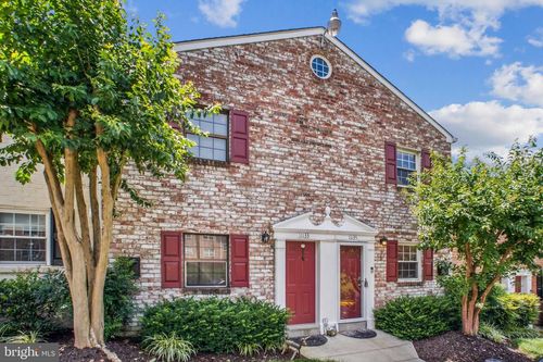 11135 Littlebrook Ln, FAIRFAX, VA, 22030-4937 | Card Image