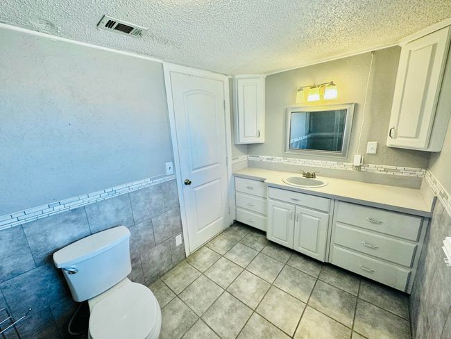 108 W 2 Nd St, House other with 3 bedrooms, 2 bathrooms and null parking in Hale Center TX | Image 19