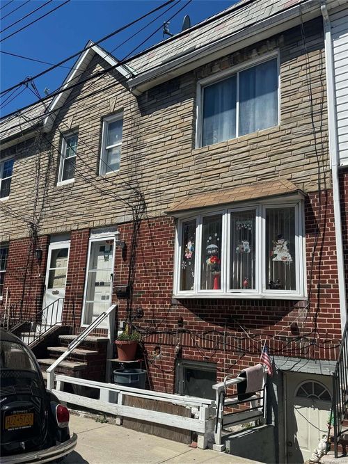 95-09 Woodhaven Ct, Ozone Park, NY, 11416-1622 | Card Image