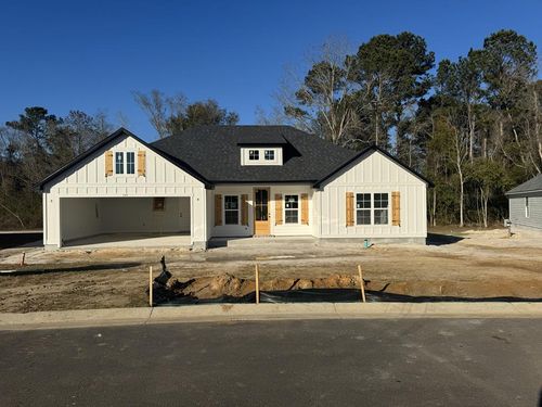 347 Barfield St, Hahira, GA, 31632-1475 | Card Image